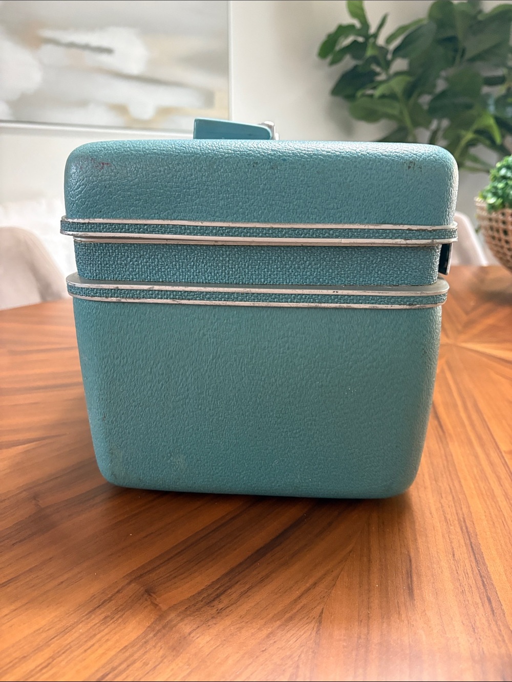 Vintage Teal Train Case Cosmetic Makeup Case - Picture 3 of 9